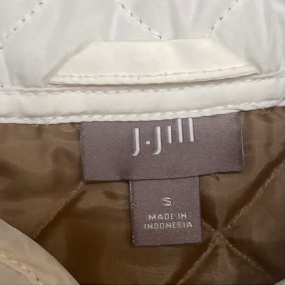 J. Jill Women’s Quilted Puffer Vest Size S Ivory Equestrian Old Money Classic - Picture 8 of 10